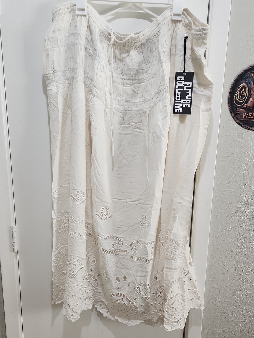 Women's Cream Eyelet Maxi Skirt 3X.